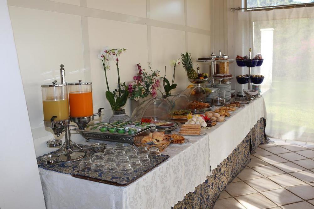 Poseidonia Hotel