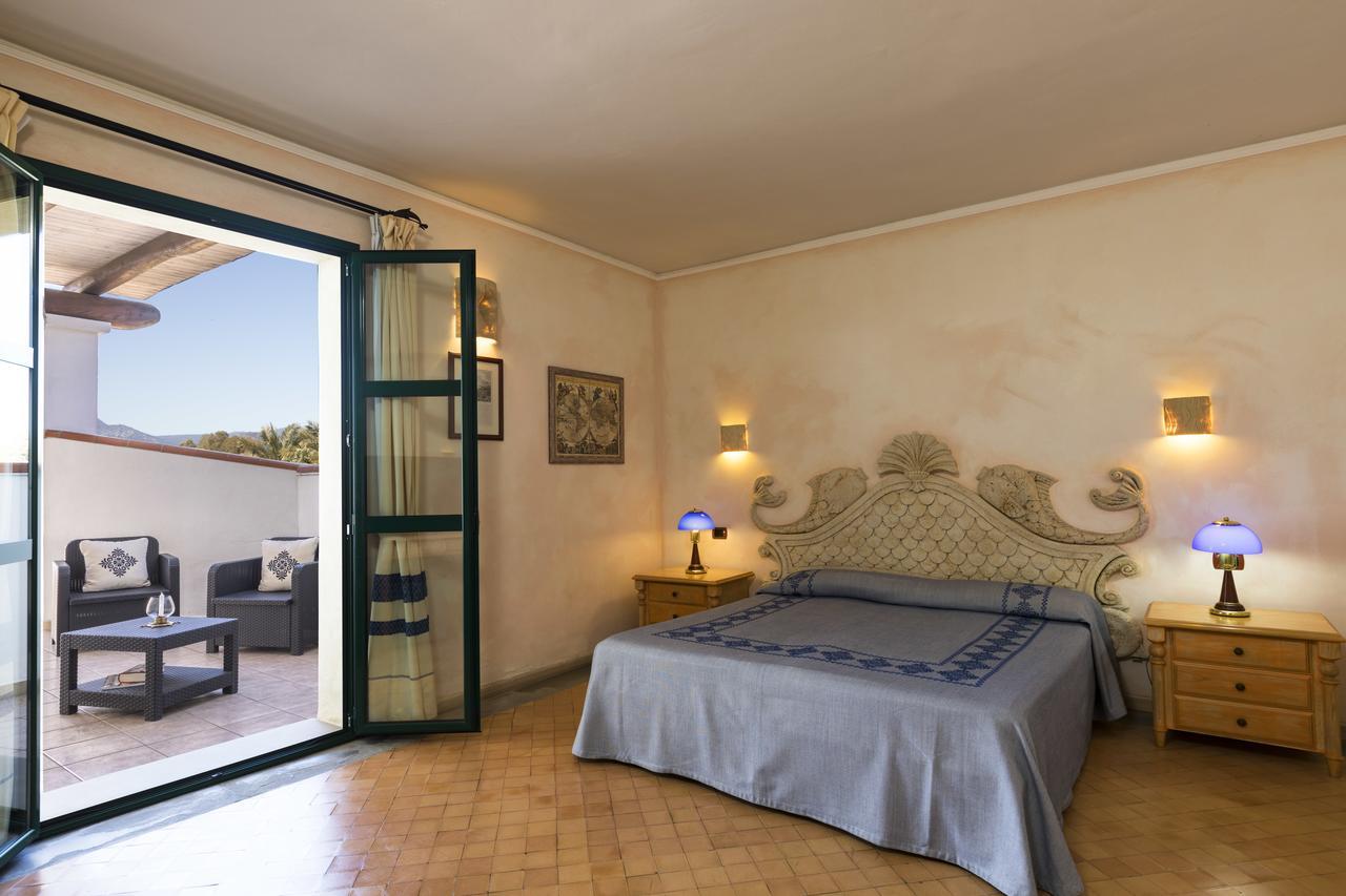 Poseidonia 4*