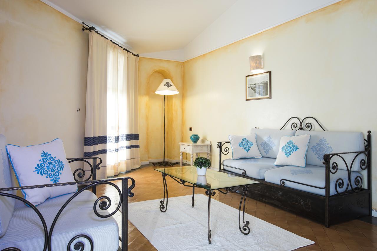 Poseidonia Hotel