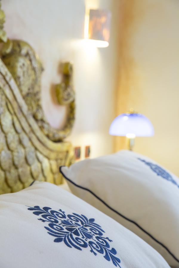 Poseidonia Hotel 4*